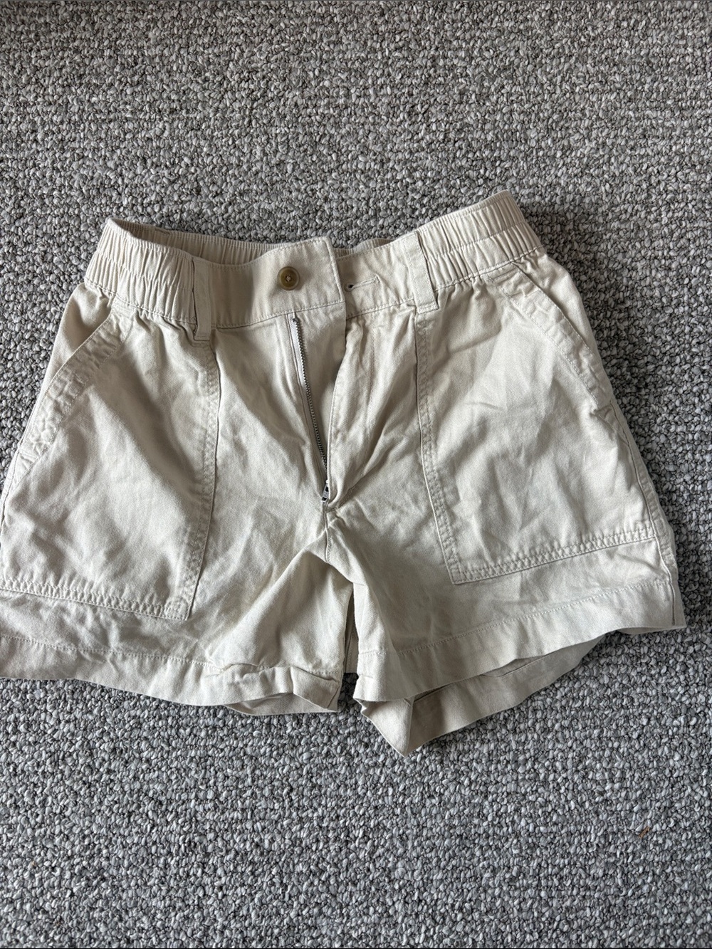 GAP Women's Cream Elastic-Waist Casual Shorts